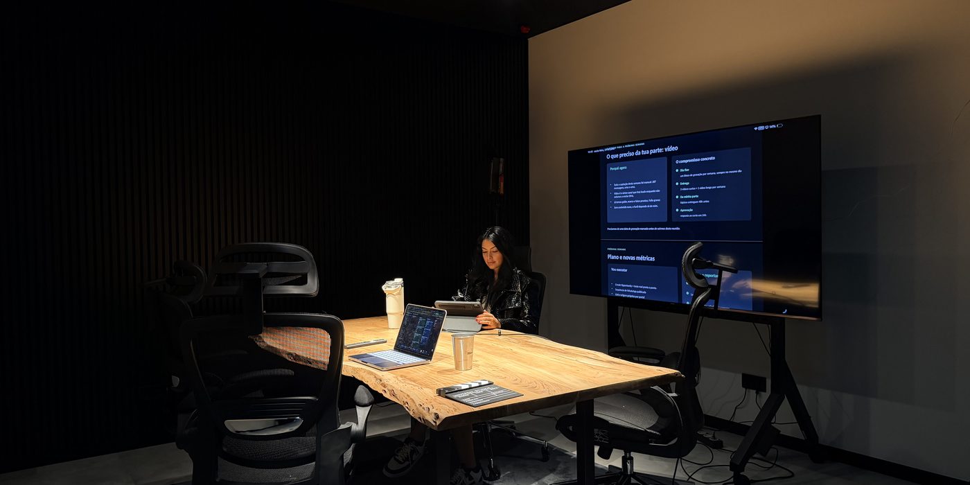 The soundproofed podcast and content studio at 22cowork in Setúbal